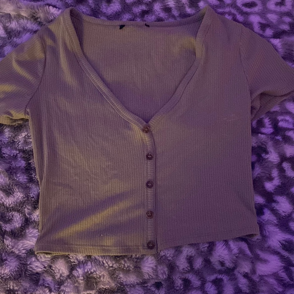 rue 21 cropped button up short sleeve shirt